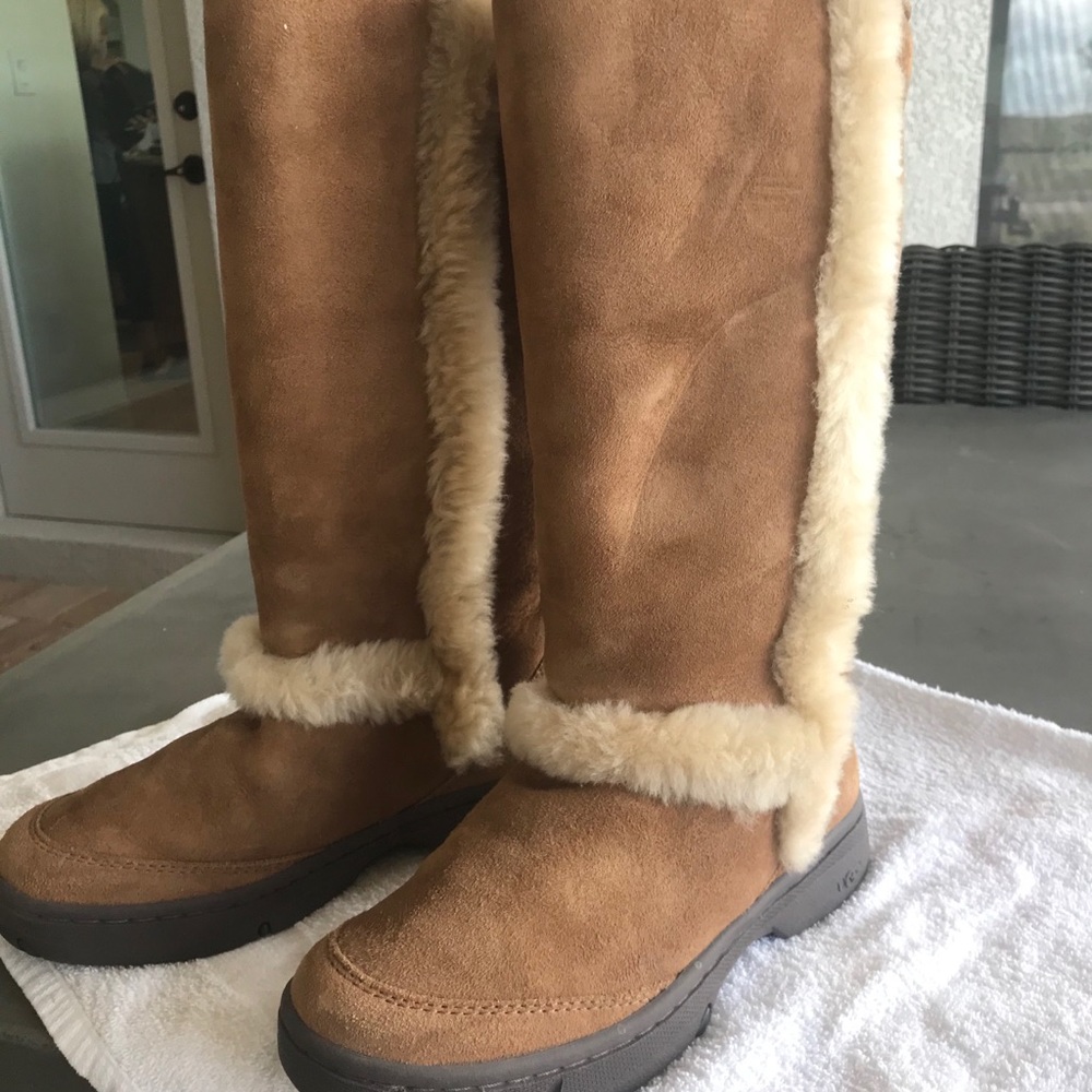 UGG SUEDE & FUR BOOTS